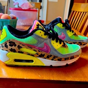 W AIR MAX 90 LX “Denim Leopard Print”